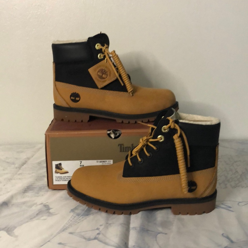 100% Authentic Timberland boots size 7y Sold I have these in a size 6y